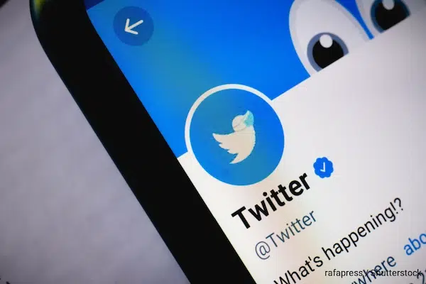 Twitter Blues Impact