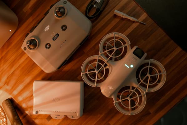 Advantages Of Hand-Controlled Drones