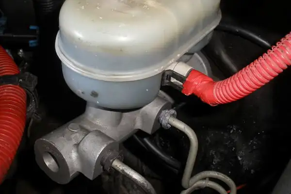 Master Cylinder