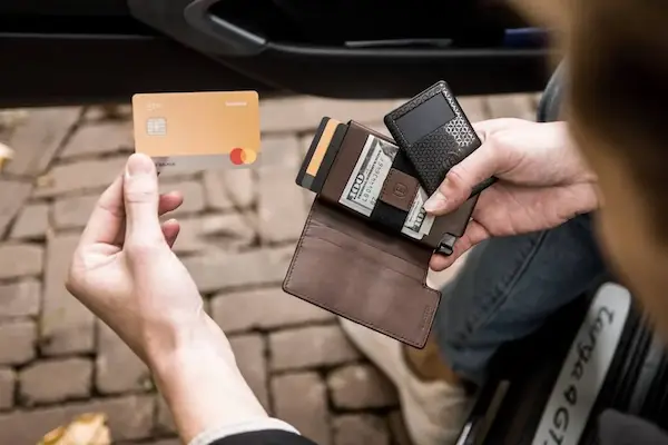 Ekster Parliament Smart Wallet