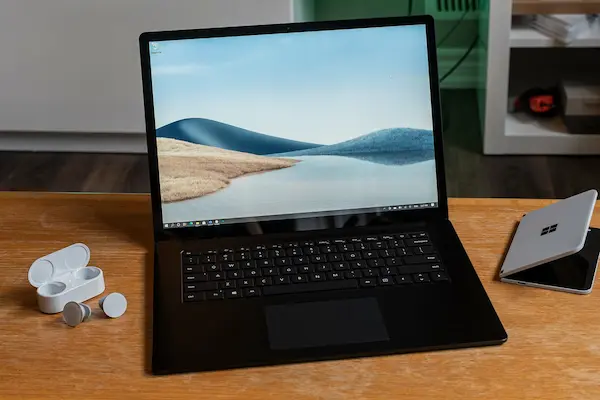 Microsoft Surface Laptop 4