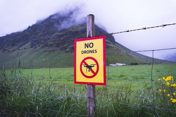 Avoid Flying In Restricted Zones